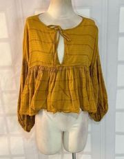 Free People  Beaumont gold cropped oversized peasant blouse size medium