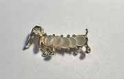 Cute Dash Hound Dog Novelty Gold Tone Brooch Pin