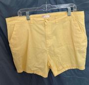 NWT: Stella Parker Cotton shorts- Soft yellow- size 16