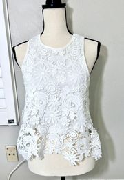 Love Culture Sleeveless Lace White Shirt size S Small Scalloped Flower Top