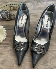 Dollhouse gray heels w/ horseshoe buckle size 7.5