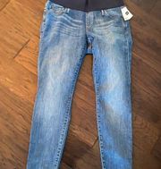 Gap  Maternity skinny jeans with full panel Size 10, NWT.