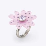 NWT  London Daisy Crystal Ring SIZE 9