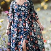 Suzanne Betro navy floral maxi dress size small