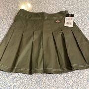 NWT Dickies Pleated Skirt