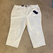 New with tags charter club Bristol Capri white jeans in size 22W