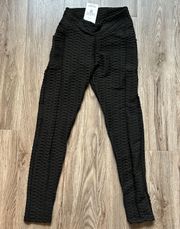 High Waisted Ruched Honeycomb Butt Lifting Casual 7/8 Leggings Black NWT