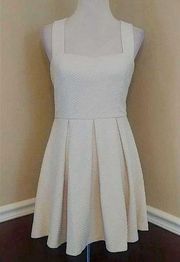 NEW Modcloth Ark & Co. Ivory Cream Textured Pleated A-Line Sleeveless Dress L