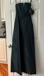 New Alfred Sung Strapless Notch Satin Gown with Pockets in Hunter Green Size 0