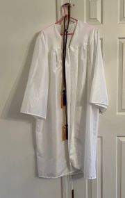 Jostens Graduation Gown With Chords