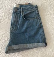 Rails high waisted light wash denim shorts with cuffed bottom Sz. 27