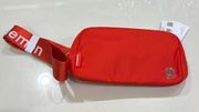 Lululemon NWT  Everywhere Belt Bag orange