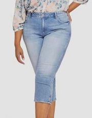 Nydj curves 360 cropped light wash jeans size 12