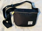 Herschel Supply Company HERSCHEL Belt Bag Like New