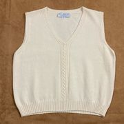 L  ST. JOHN Collection V-Neck Knit Vest Cream Made in USA