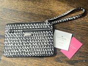 Kate Spade NWT  Shore Street Pop Scallop Wristlet