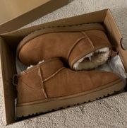 UGG Boots Mini