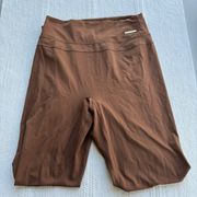 Gym shark brown Whitney Simmons leggings size medium