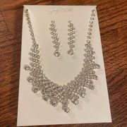 Jaclyn Smith  diamond look silver necklace and earrings jewelry Coord set New