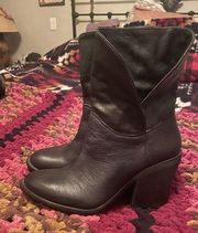 NWOT  black leather boots Sz 7.5