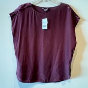 Vince NWT burgundy silk blouse with buttons on shoulder size XS