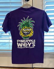 pineapple willy’s tee