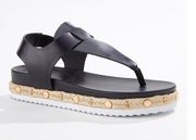 Flatform Thong Sandals…Sz: 6….Color: New Black