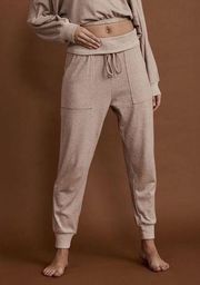 L*SPACE SLEEPIN IN Jogger Pants size small NWT