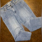 Chico’s Platinum Cropped Jeans with Embellished Pockets in Light-Wash - size 1.5