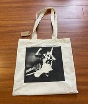 graphic tote 