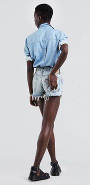 Levi’s NWT  Premium Acid Wash Blue Denim Frayed Distressed Jean Shorts Women's 25