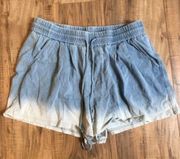 Lysse small blue shorts