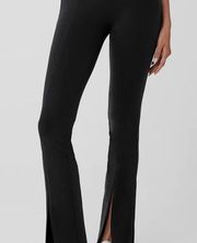 Alo Yoga Alo AIRBRUSH HIGH-WAIST FLUTTER LEGGING