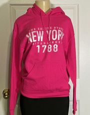 Gildan The Empire State New York
Solid Hoodie - Pink- S