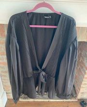 Womens Boohoo Plus Size Black Pleated Silky Tie Front Blouse Elegant size 24