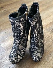 Colin Stuart lace platform high heel boot size 7.5