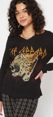 NWT Def Leopard Thermal