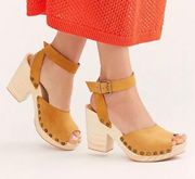 Pasadena Studded Suede Wood Platform Brown Clogs EU 40/US 9.5