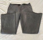 Chicos platinum sz 1 (M) grey distressed elastic waist stretchy flare jeans GUC