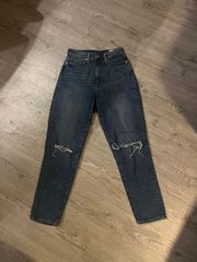 H&M Distressed Mom Jeans Size US 4