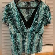 teal, black, white short sleeved V-neck blouse XL