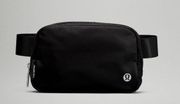 NWT Lululemon black belt bag