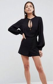 Finders Keepers Huntr Playsuit Size Medium button defect