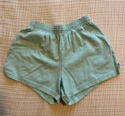 Mint Green e Shorts