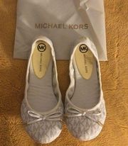 Michael Kors City Logo Ballet Flat Vanilla Size 8M.