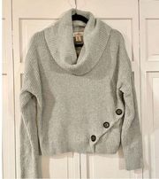 Jessica Simpson mint green button detail turtleneck sweater m