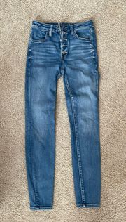 Outfitters High-rise Jegging
