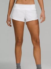 Lululemon Speed Up Low Rise Lined Short 2.5" Big Sur White size 6 NWT