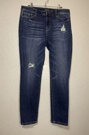 JUDY BLUE Medium Wash Slim Fit Jeans Lightly Distressed Size 13/31