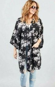 Spiritual Gangster Maya Floral Black and White Short Sleeve Kimono Cardigan